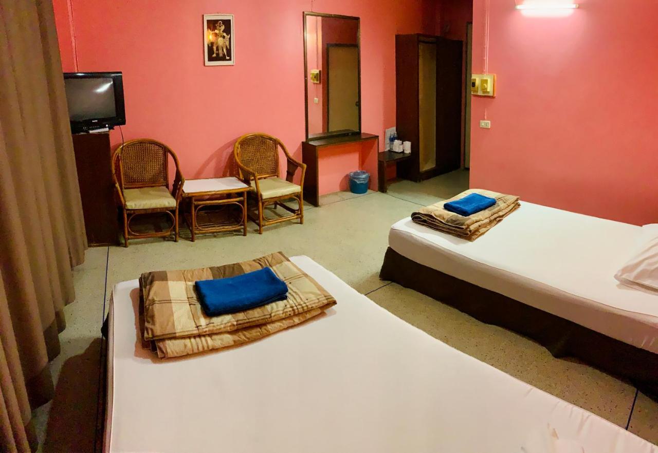 Phimai Inn Hotel Экстерьер фото